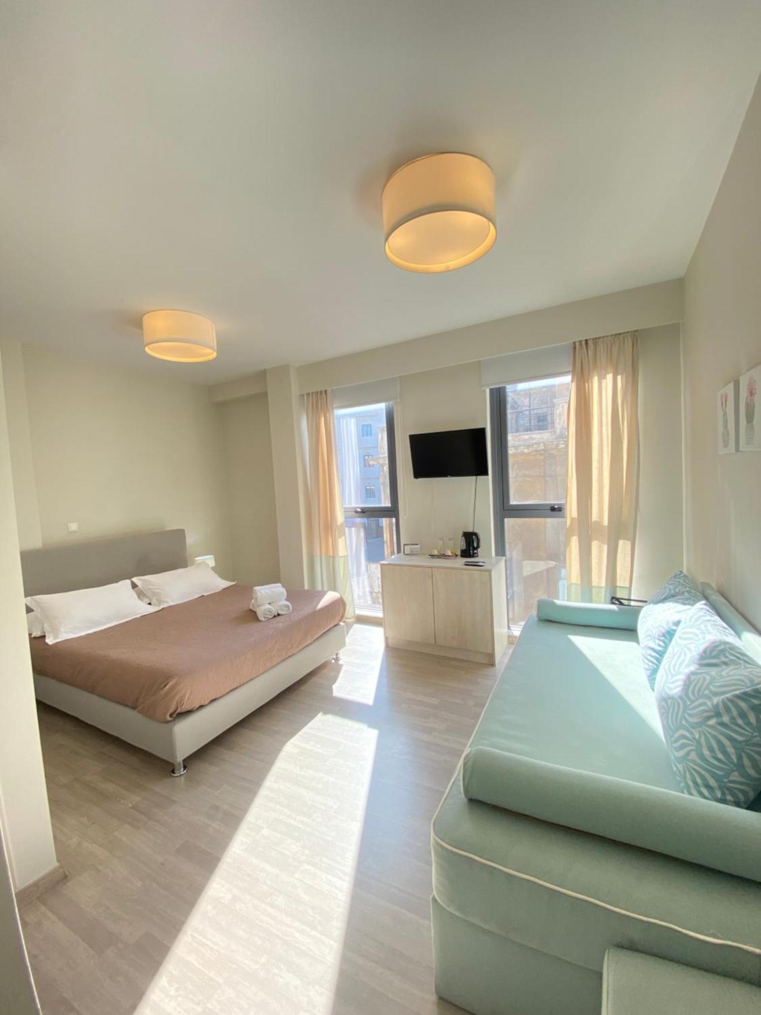 Tins Hotel City - Athens Exterior photo