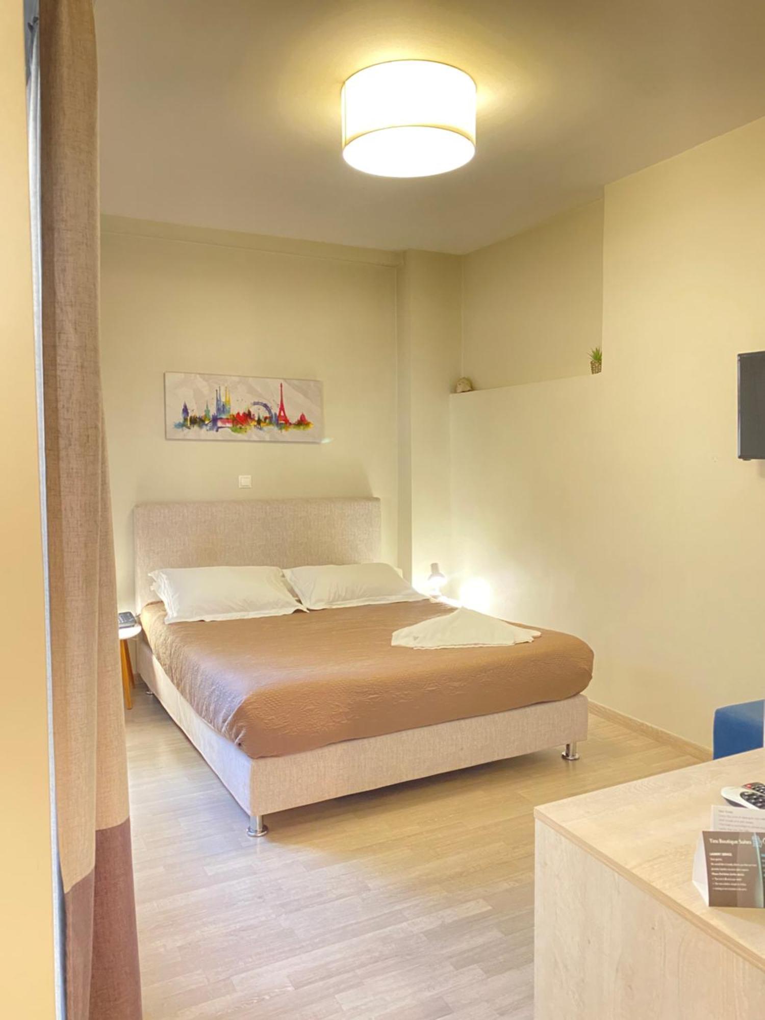Tins Hotel City - Athens Exterior photo